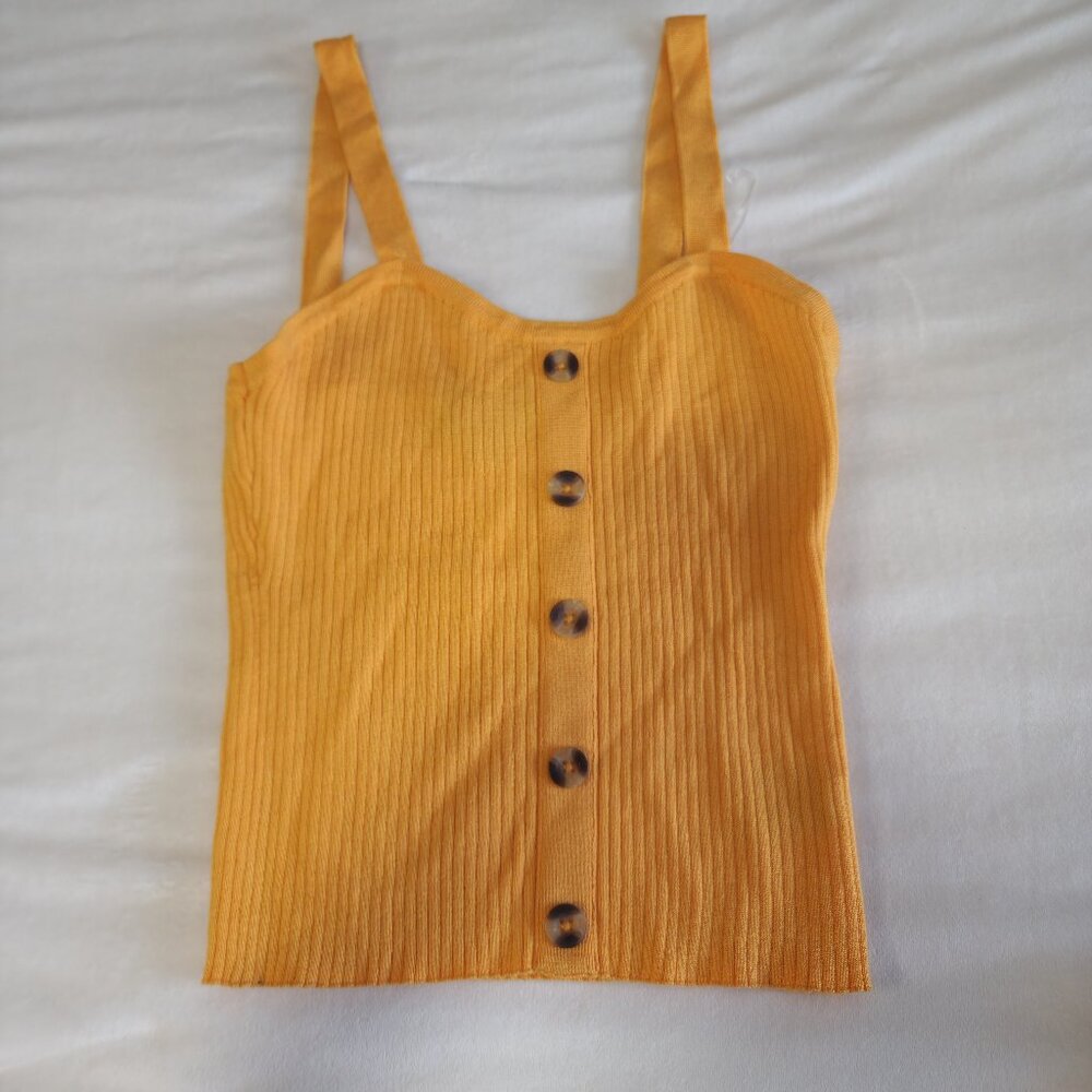☀️ Yellow Ribbed Button Front Knit Crop Tank Top | Size M